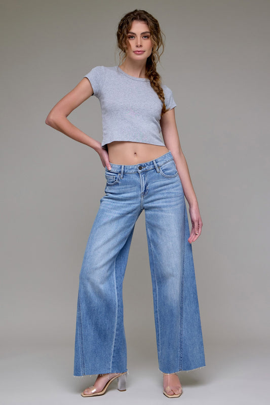 MEDIUM LIGHT WASH MIDRISE DENIM