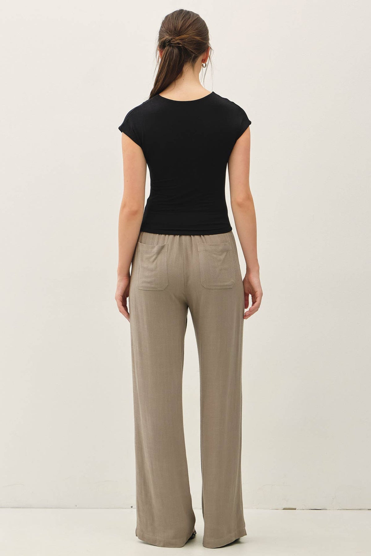 CAP SLEEVE CREWNECK TOP