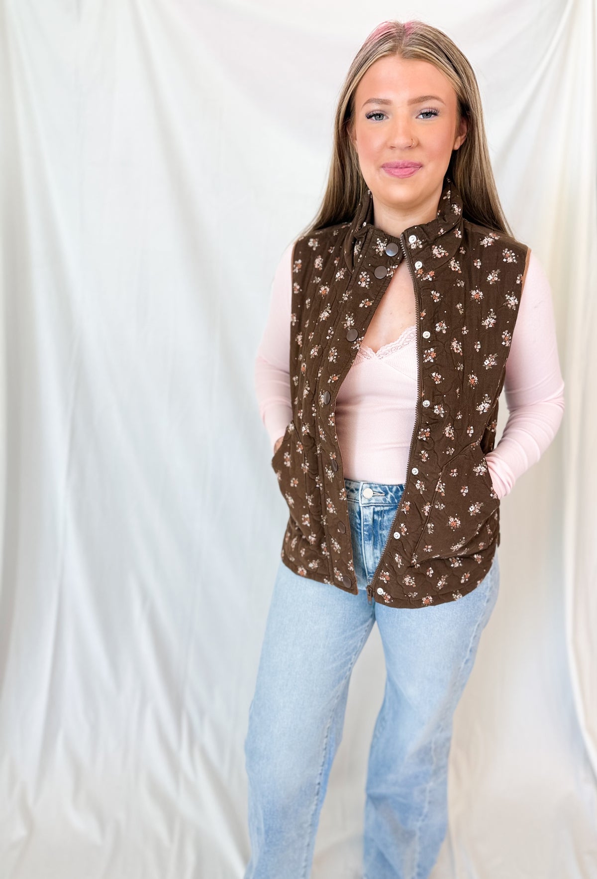 FLORAL QUILTED MOCK NECK VEST