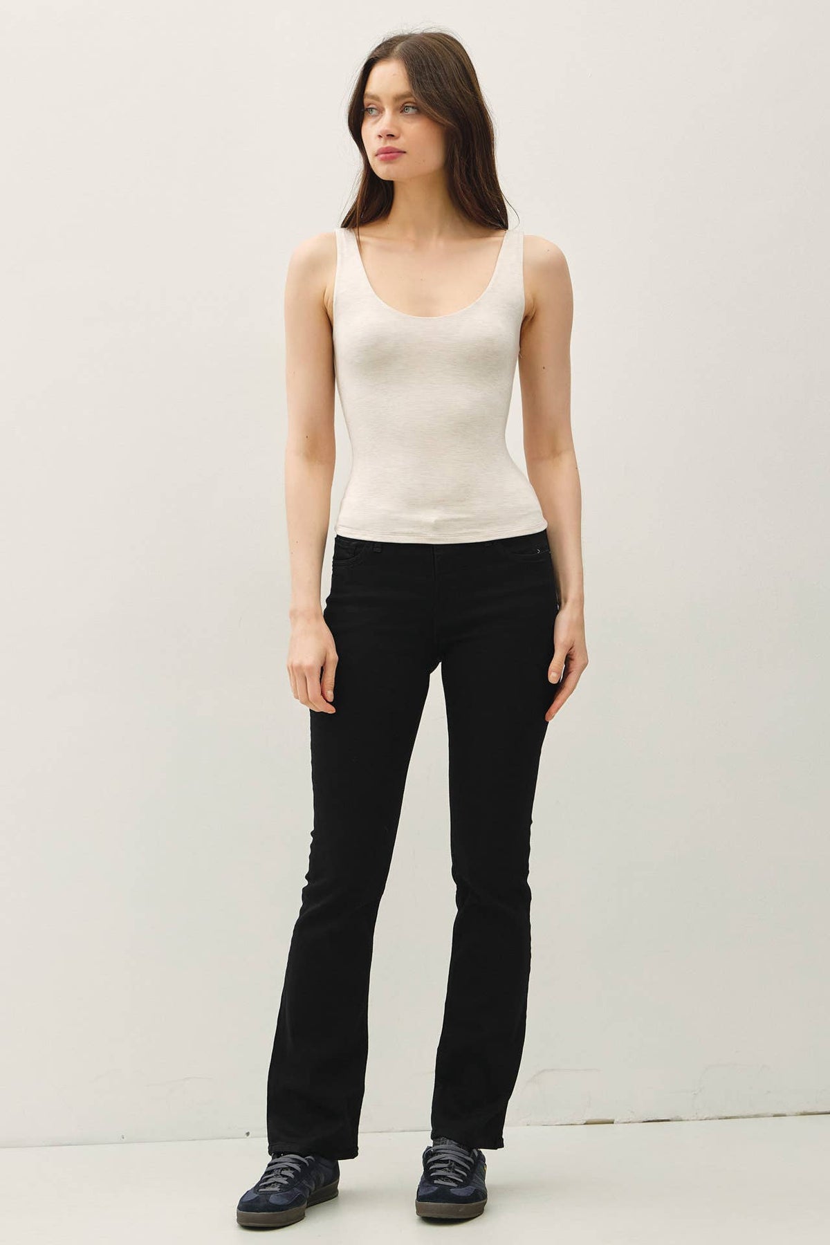 BASIC SCOOP NECK TANK