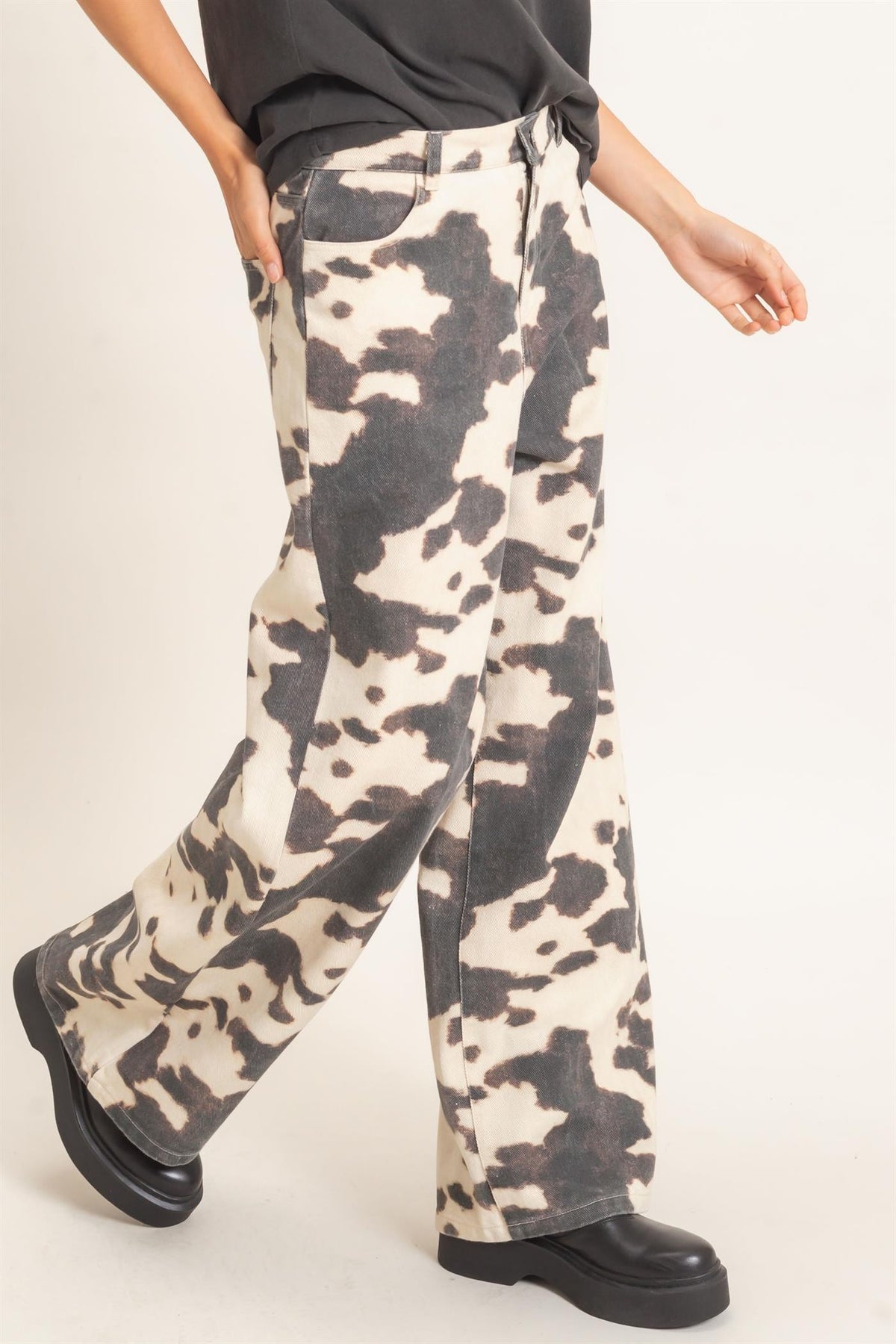 COW PRINT JEANS