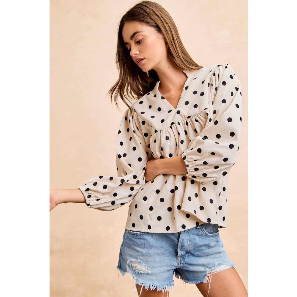 POLKA DOT CORDUROY QUARTER SLEEVES V NECK TOP
