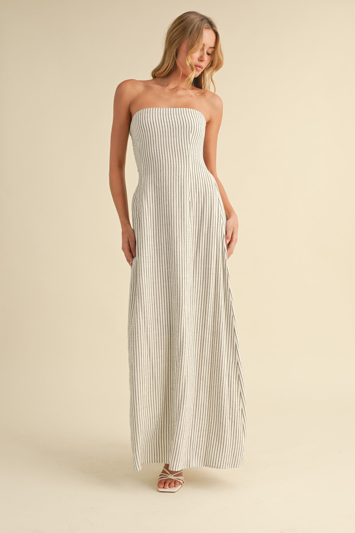 STRIPE BACK TIE MAXI DRESS