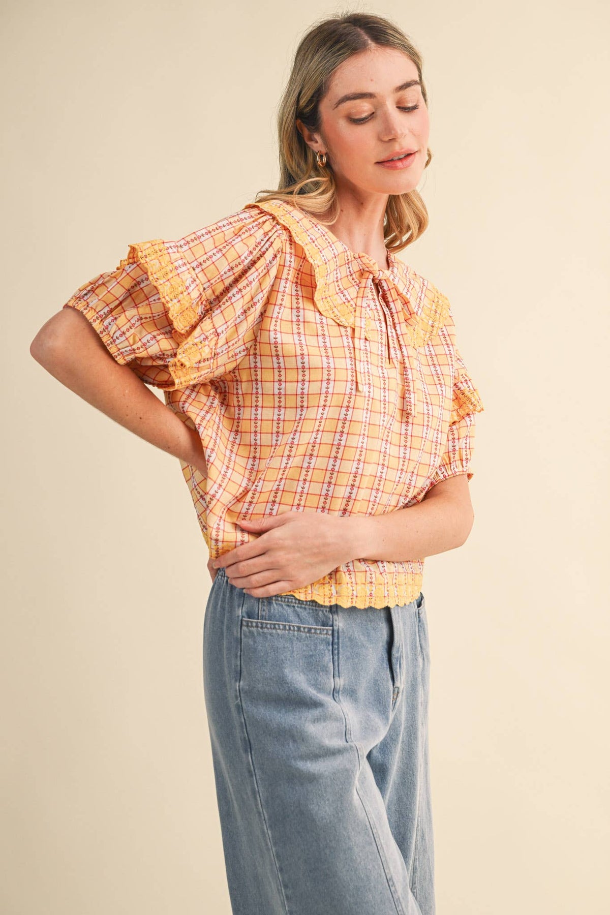 FLORAL GINGHAM EMBROIDERED DOLL COLLAR TOP MTP4602