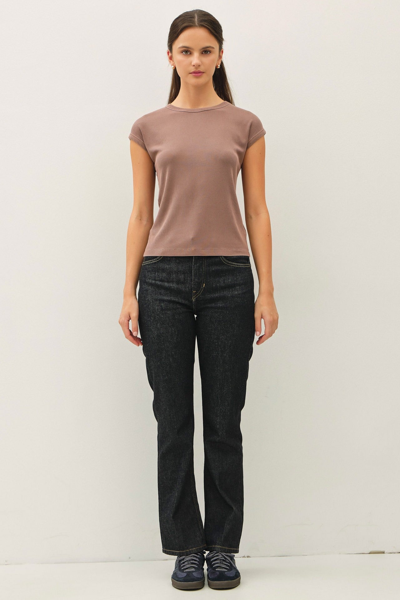 RIBBED CAP SLEEVE BASIC TEE