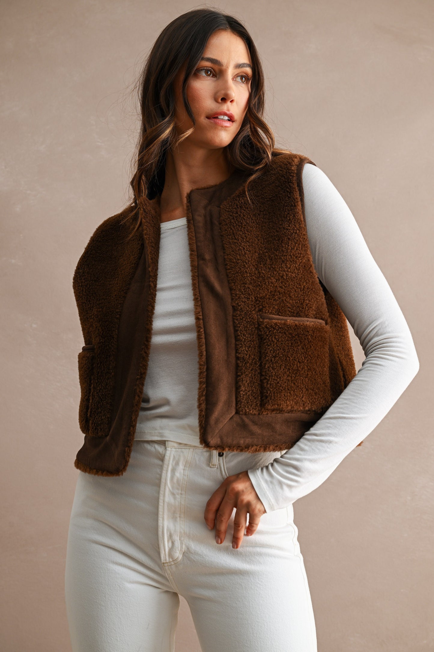 REVERSIBLE VEST