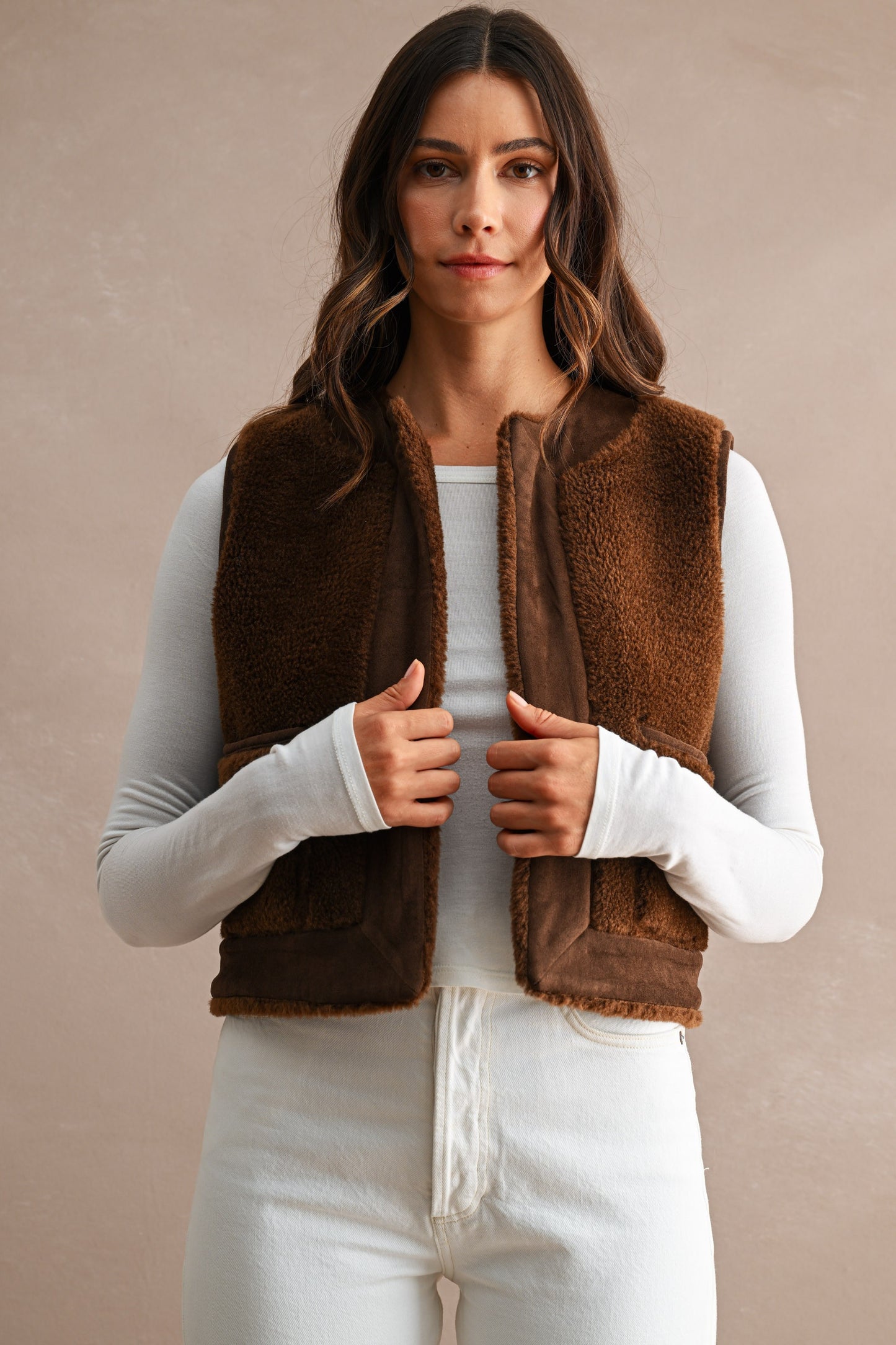 REVERSIBLE VEST