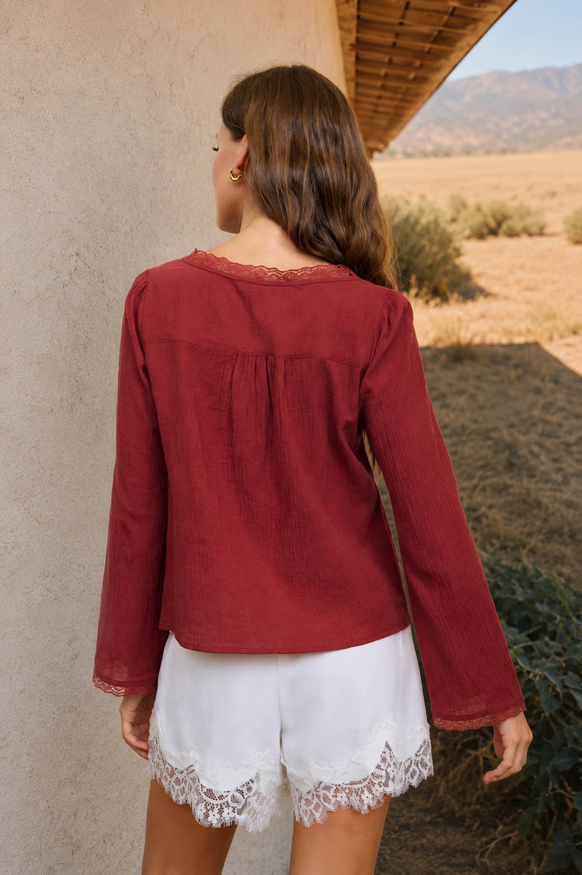 SCOOP NECK LONG SLEEVE TOP