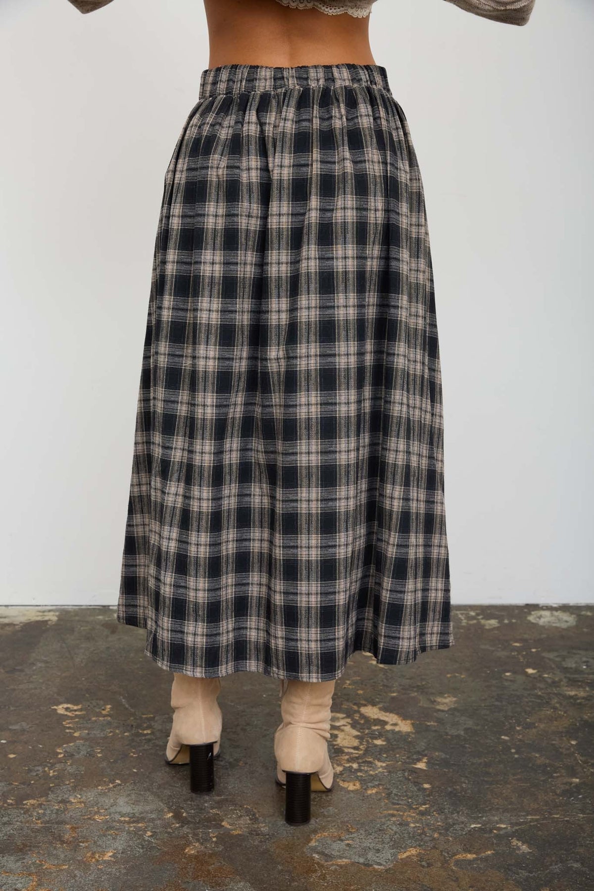 PLAID PLEATED MIDI SKIRT