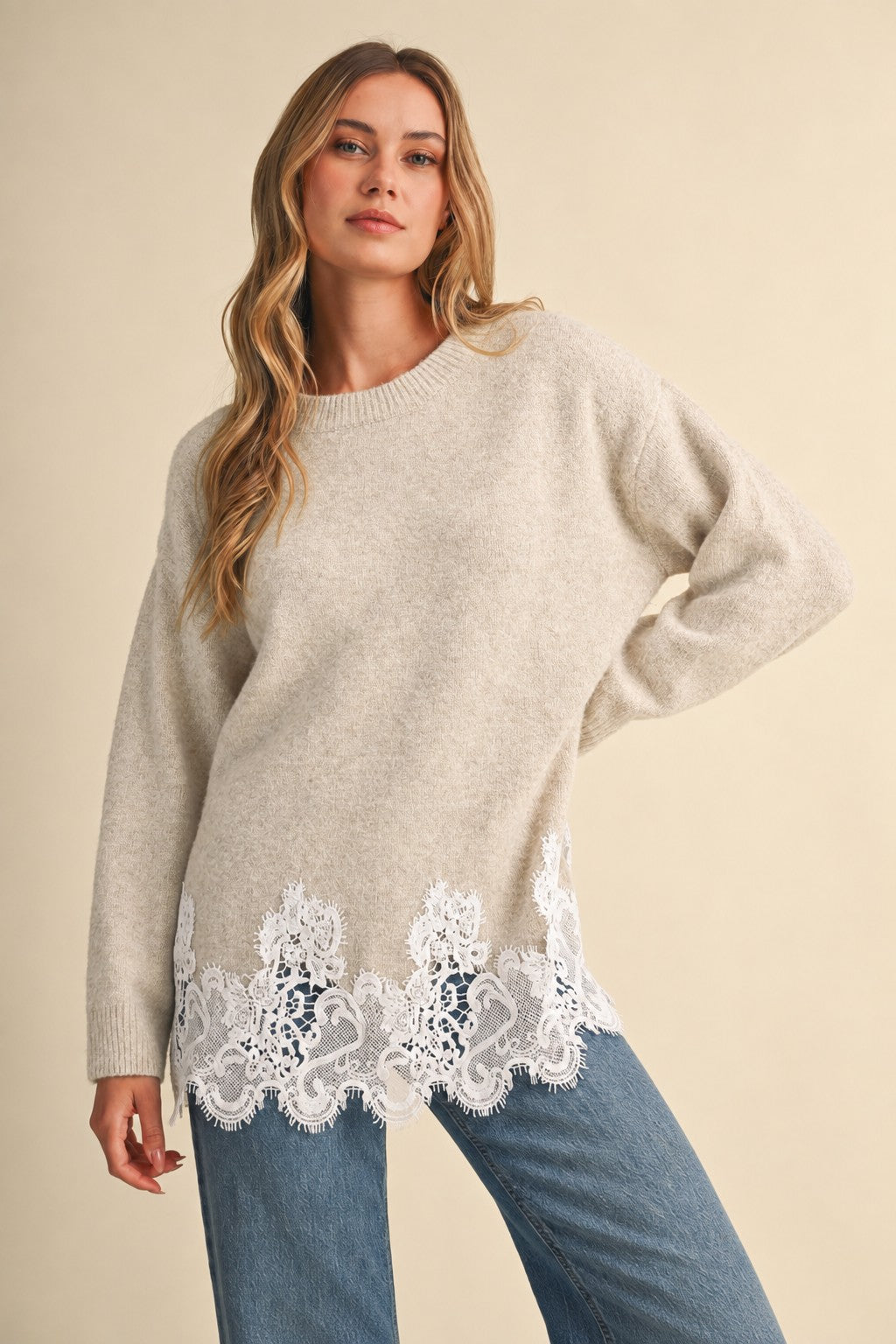 LACE HEM SWEATER