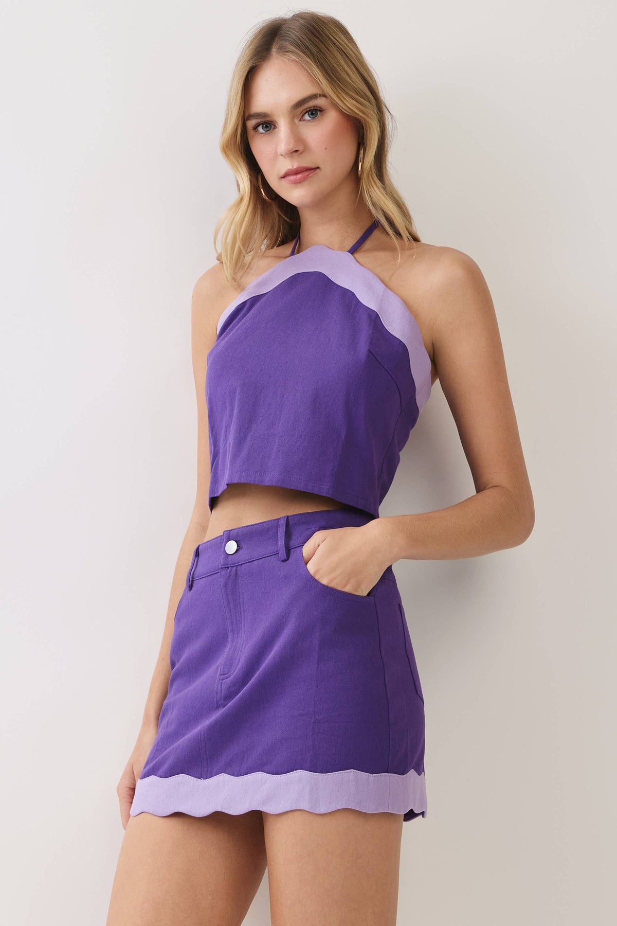 CS4110-High Rise Contrast Scallop Hem Detail Mini Skirt