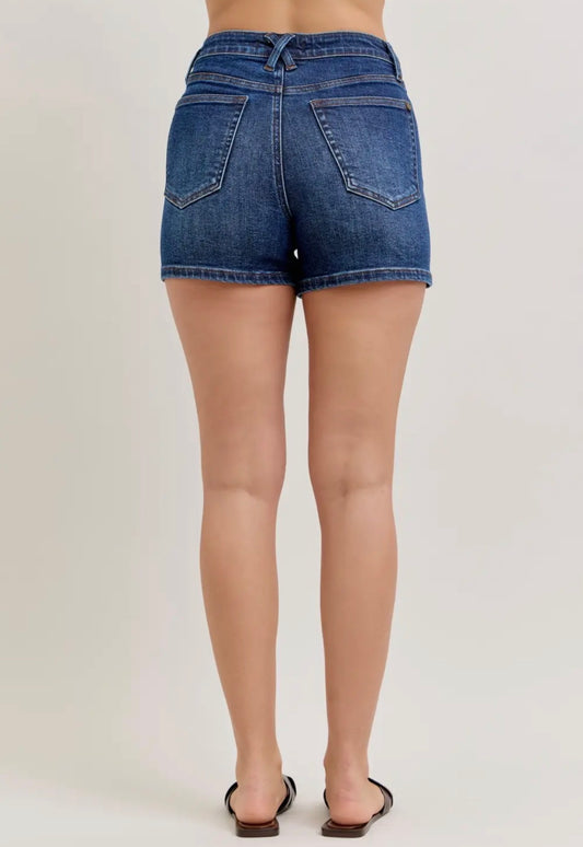 JUDY BLUE Slim Short Dark