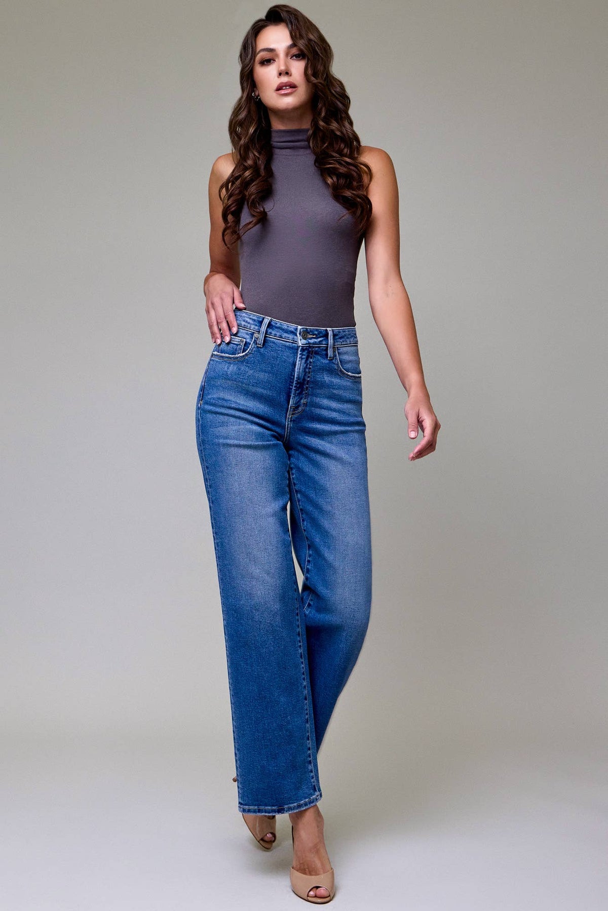 Medium Wash Clean Stretch High Rise Classic Straight