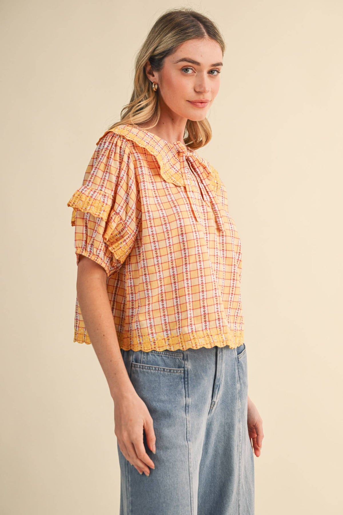 FLORAL GINGHAM EMBROIDERED DOLL COLLAR TOP MTP4602