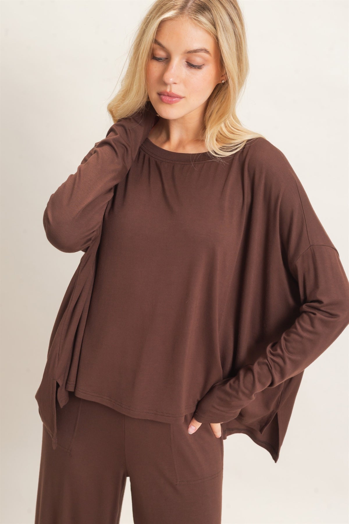 BOAT NECK BOXY TOP
