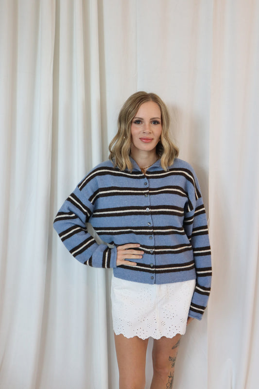 LONG SLEEVE STRIPED SWEATER
