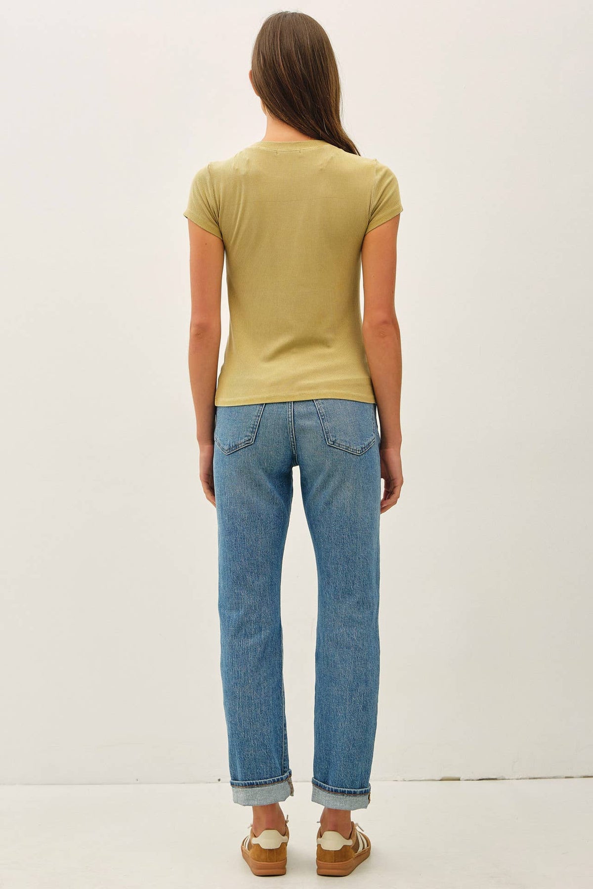 GARMENT DYE RIBBED CREW NECK TOP