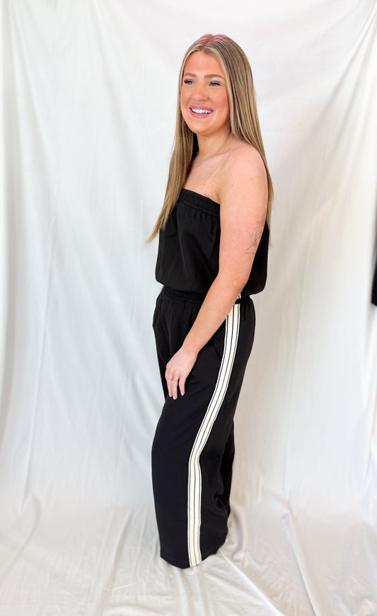 STRAPLESS STRIPE TRIM JUMPSUIT