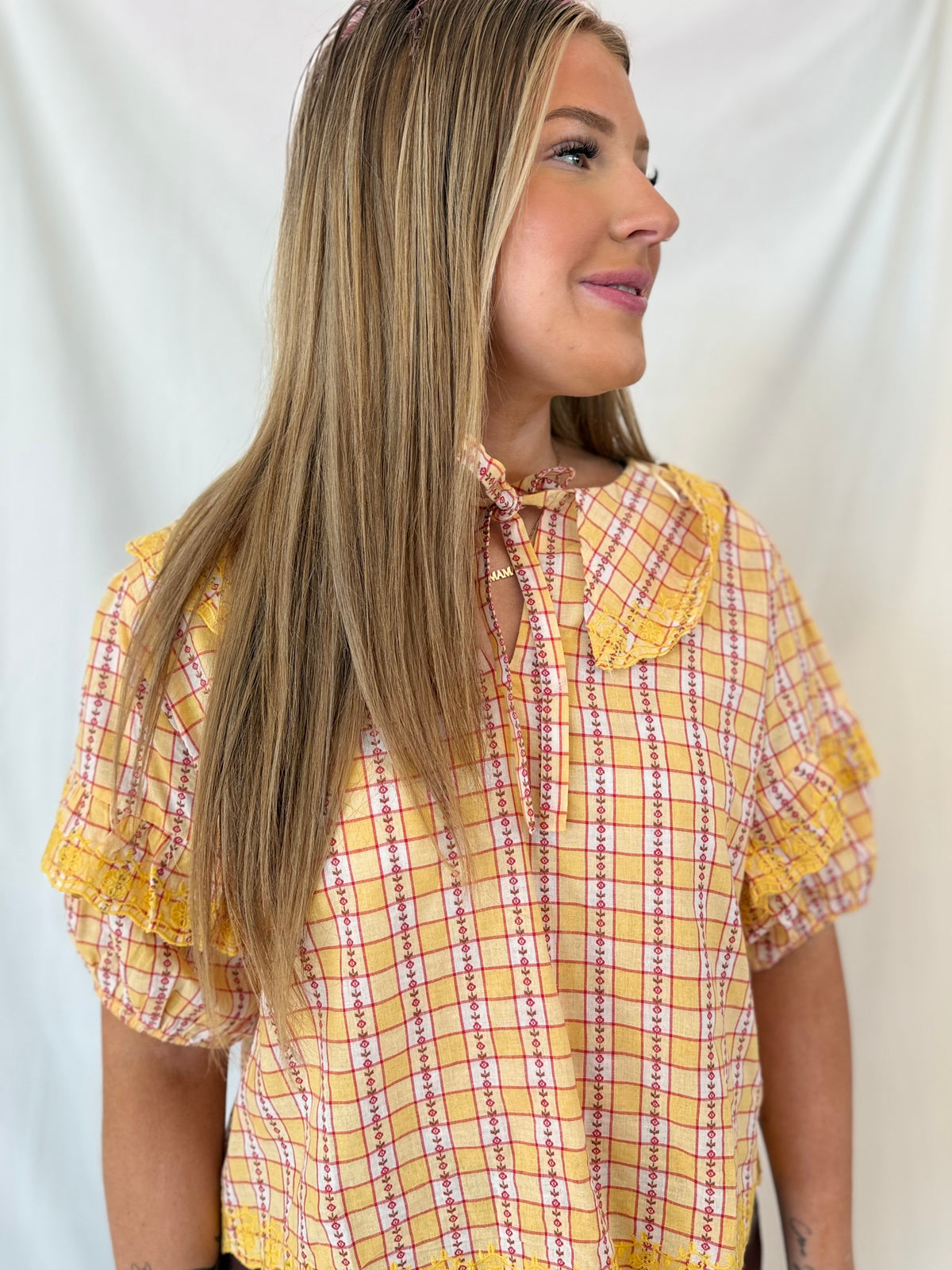 FLORAL GINGHAM EMBROIDERED DOLL COLLAR TOP