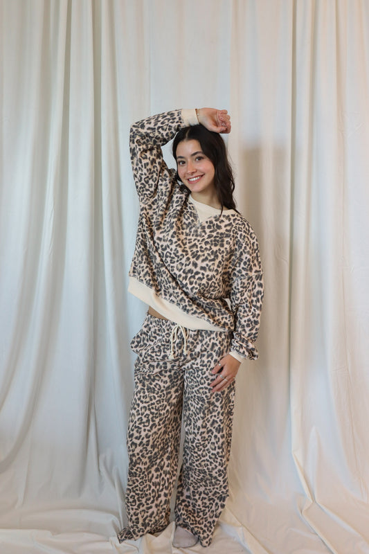 LEOPARD LONG SLEEVE TOP