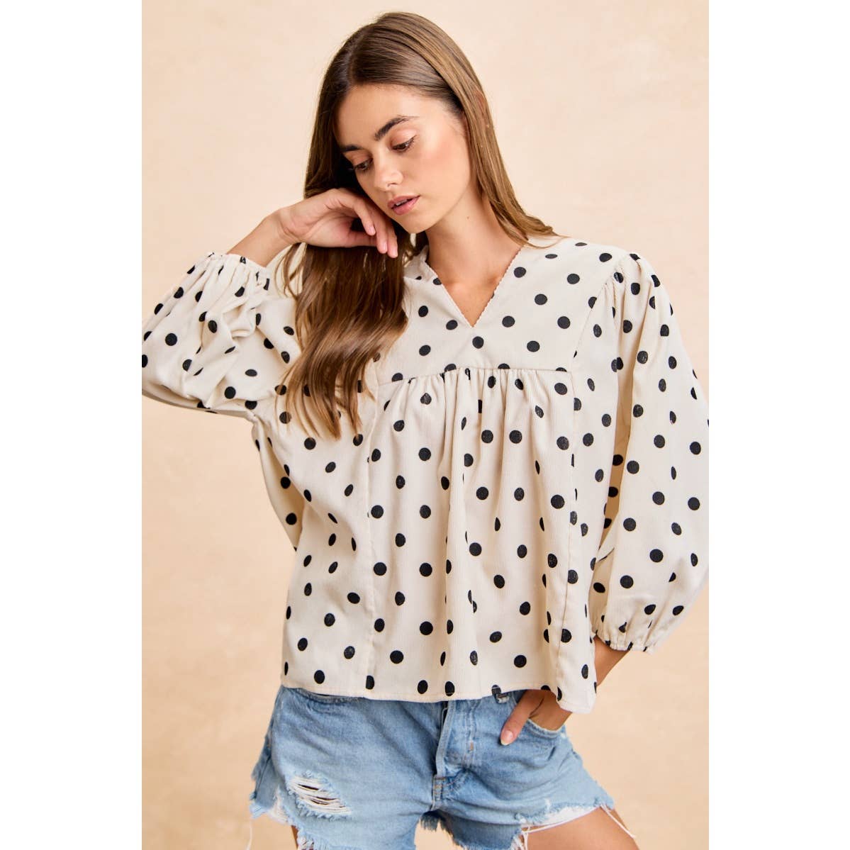 POLKA DOT CORDUROY QUARTER SLEEVES V NECK TOP