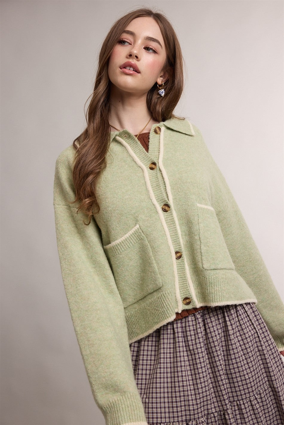 CONTRAST TRIM CARDIGAN