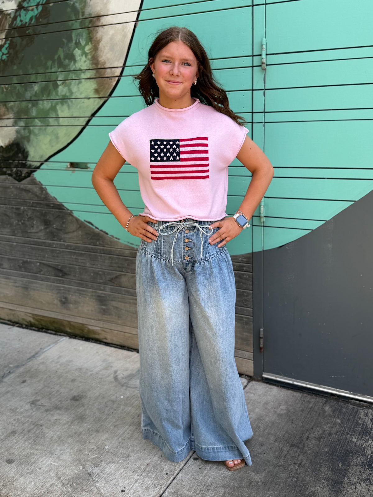 WIDE LEG JEANS WITH BUTTON CLOSURE WITH DRAWSTRING