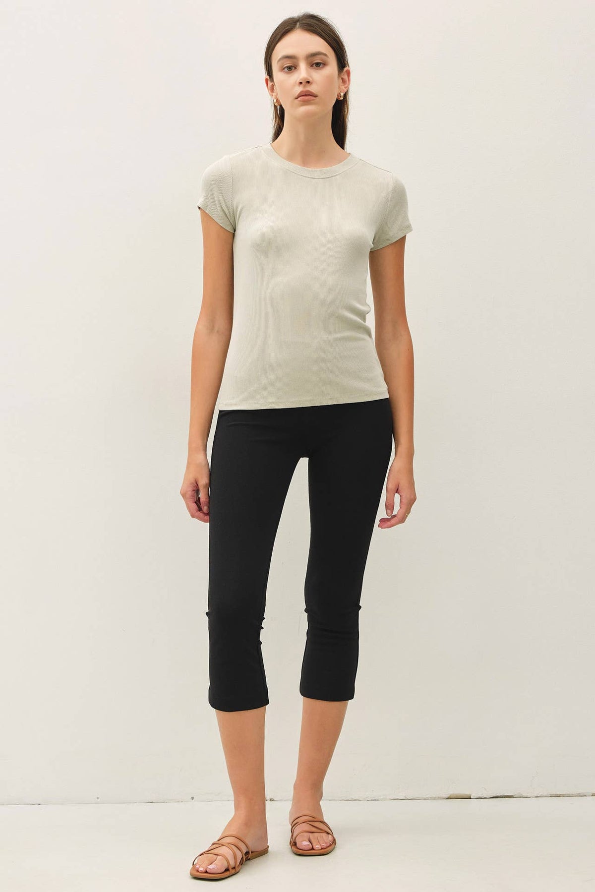 GARMENT DYE RIBBED CREW NECK TOP