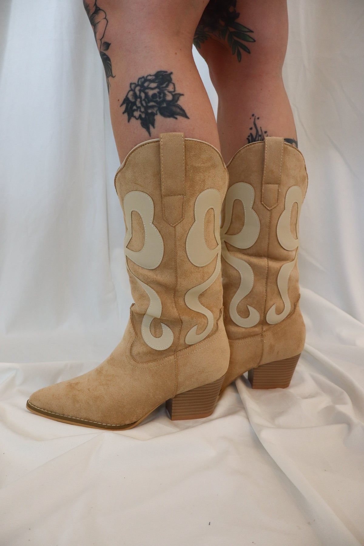 The Bowie | Almond Western Boot with Pink Inlay