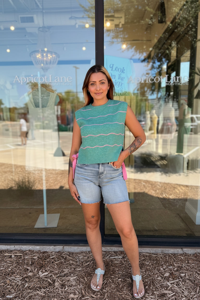 Wave Pattern Sleeveless Sweater Top