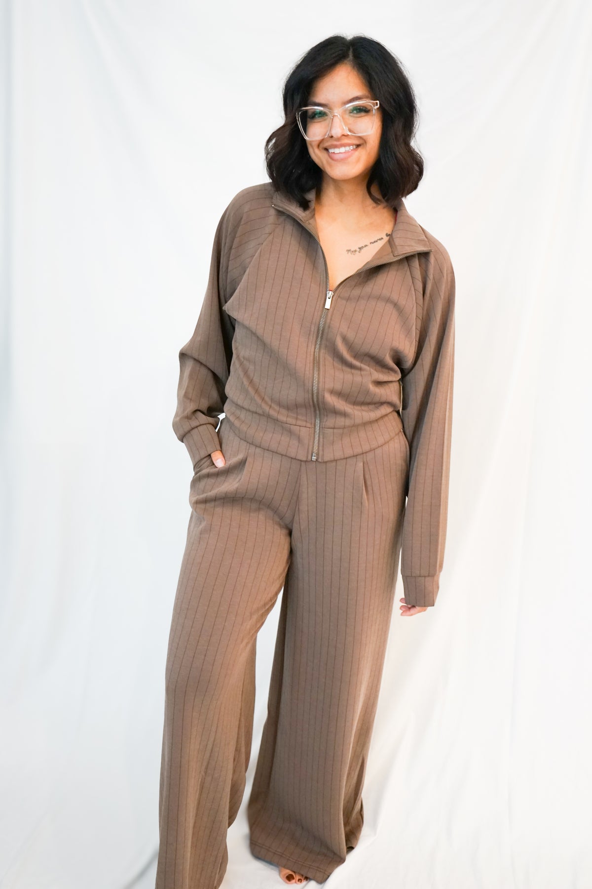 TAUPE STRIPE PLEATED PANT