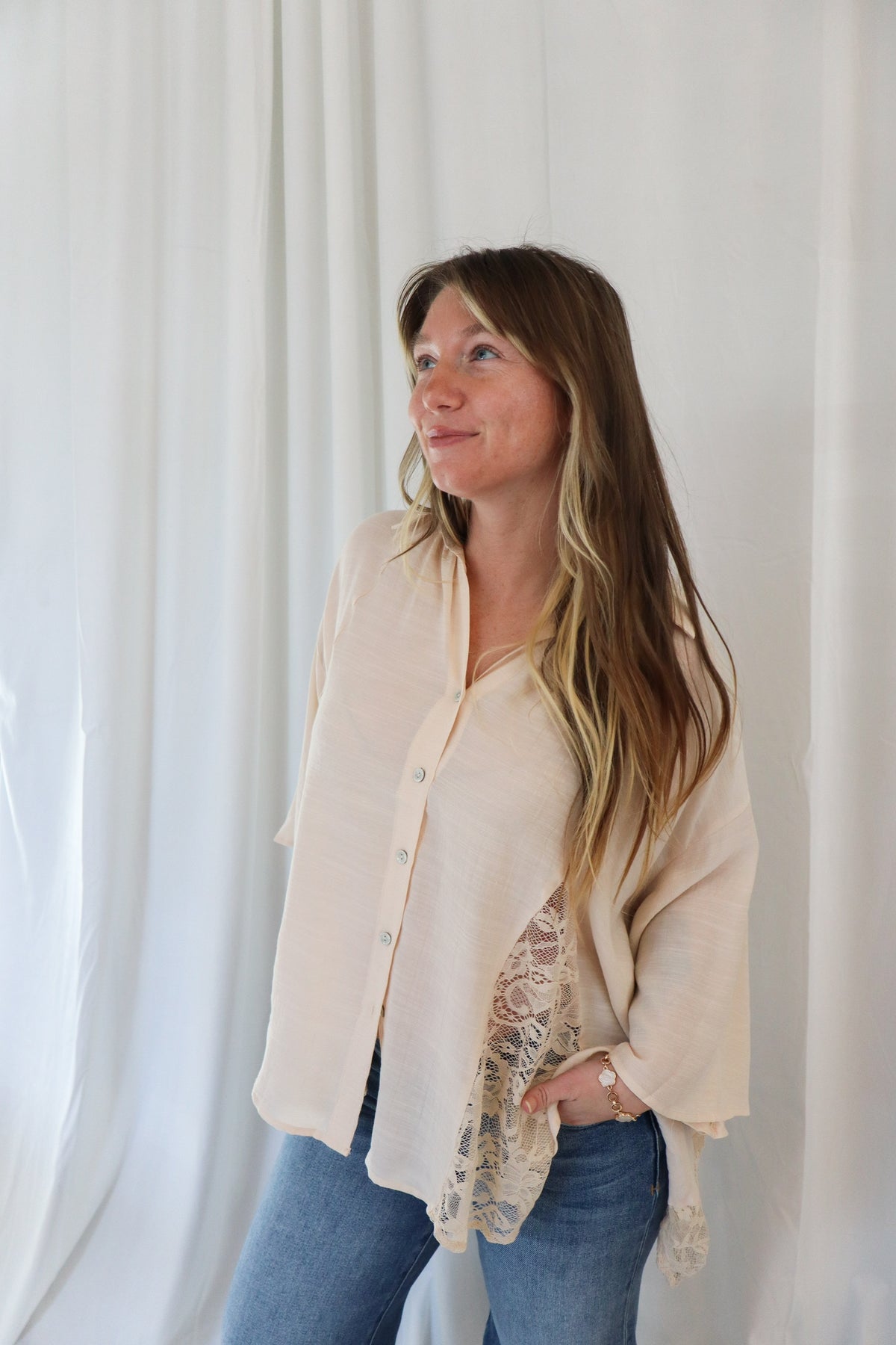 Sheer Lace Patchwork 3/4 Sleeve Flowy Shirt