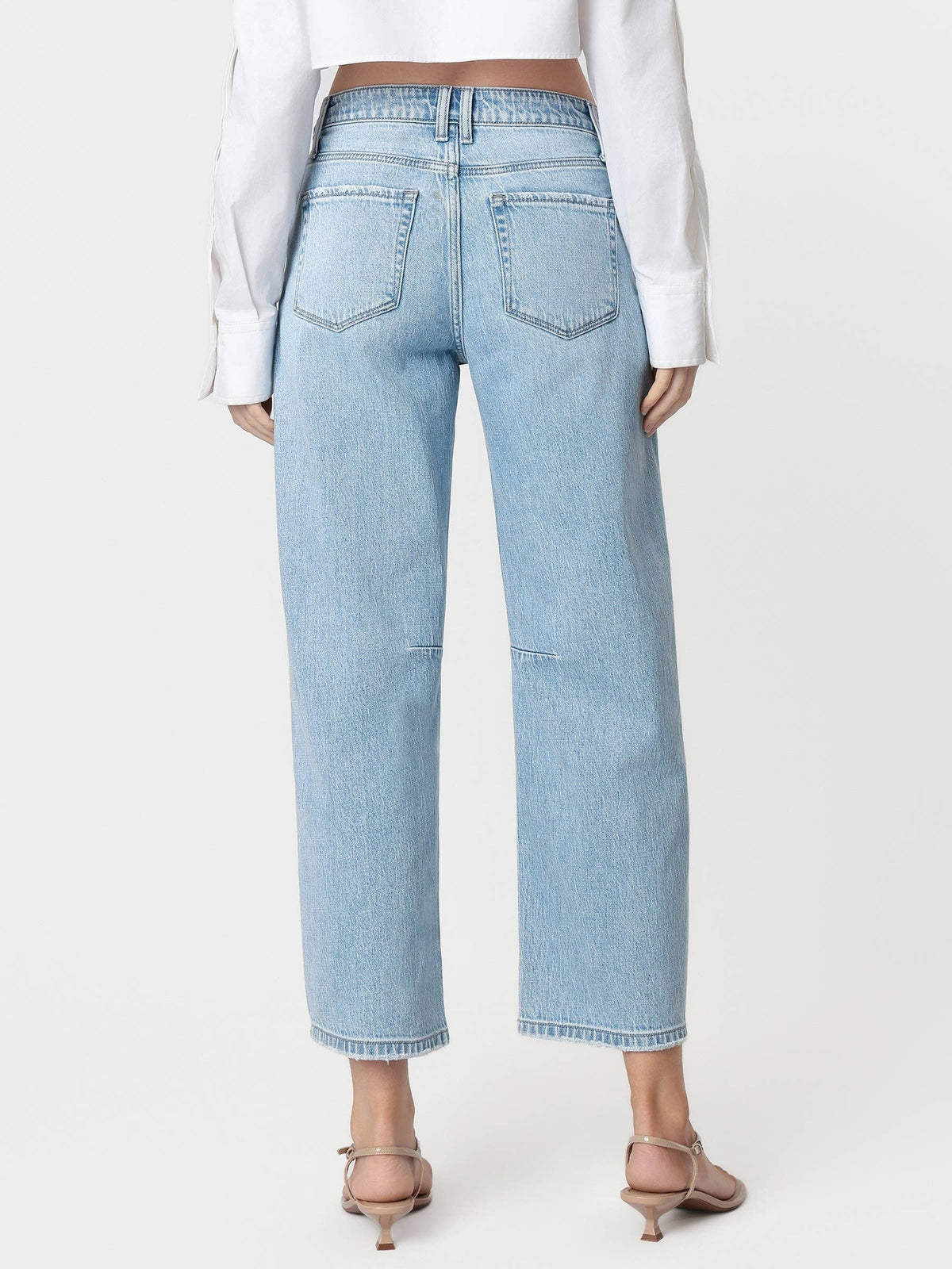 HIGH RISE LIGHT WASH WIDE BARREL JEANS