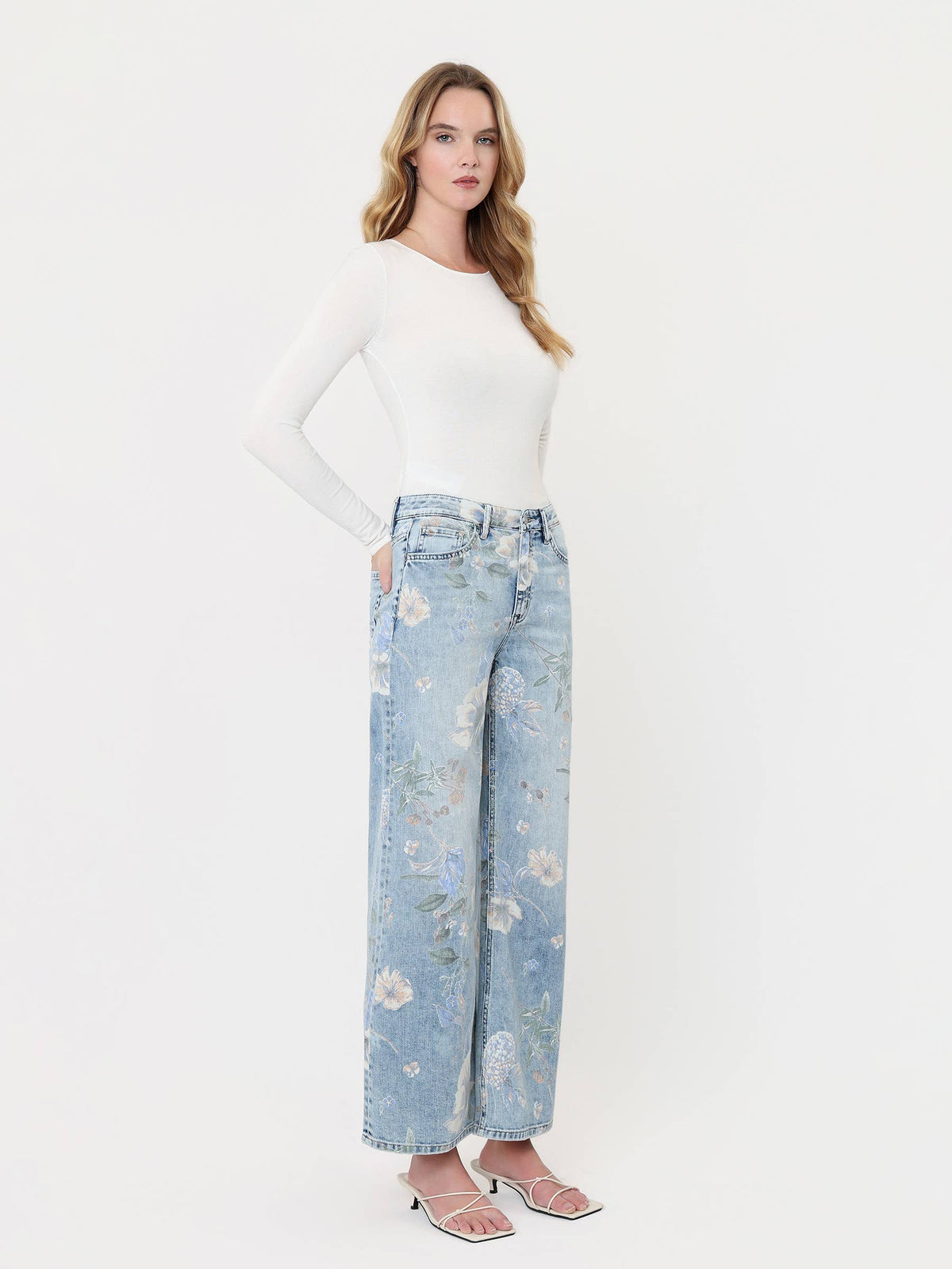SUPER HIGH RISE FLORAL EXTREME VINTAGE FLARE JEANS