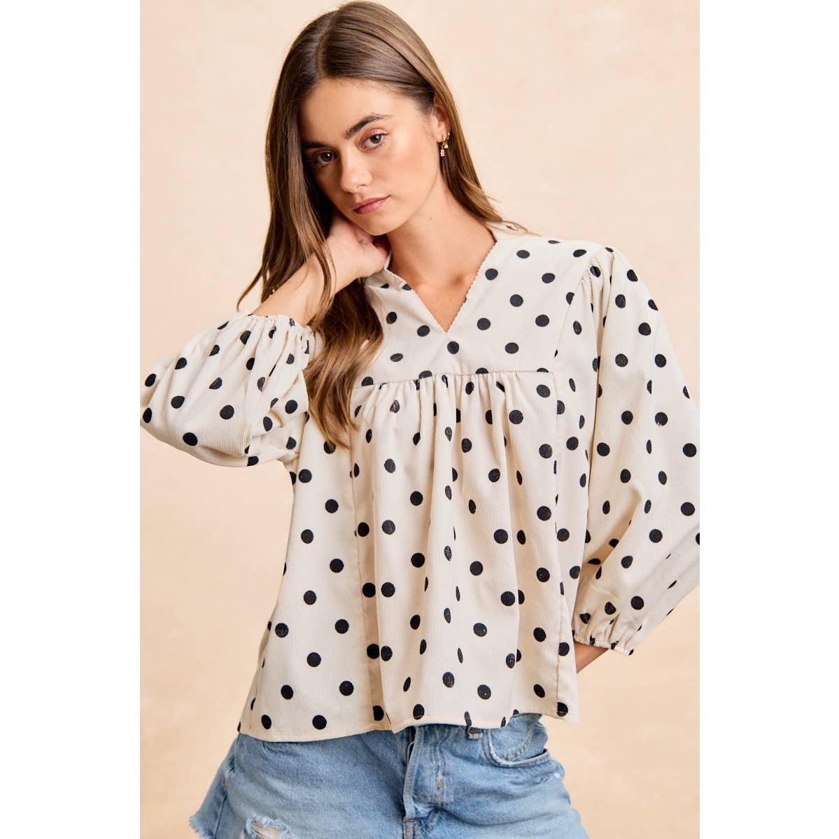 POLKA DOT CORDUROY QUARTER SLEEVES V NECK TOP