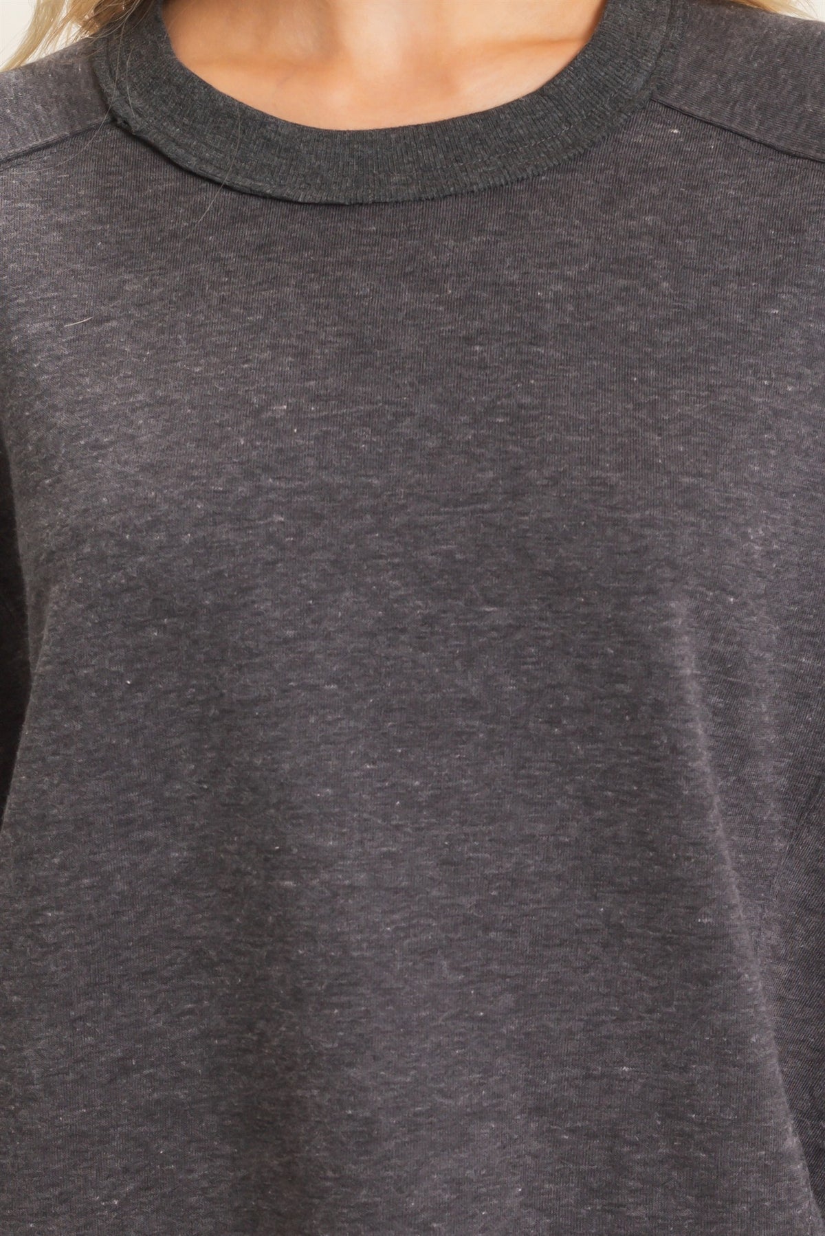 RIBBED CREW NECK