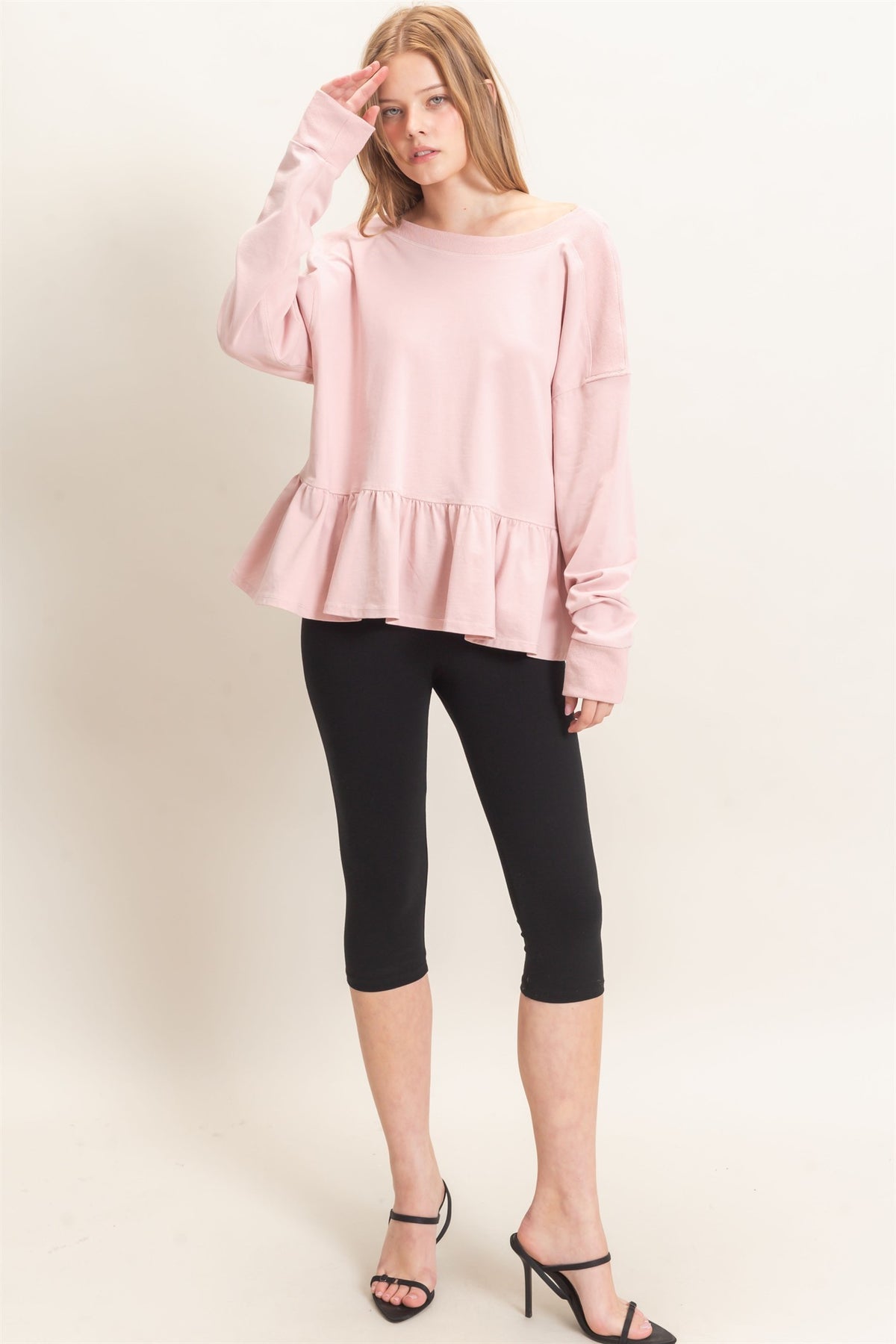 RUFFLED HEM LONG SLEEVE TOP