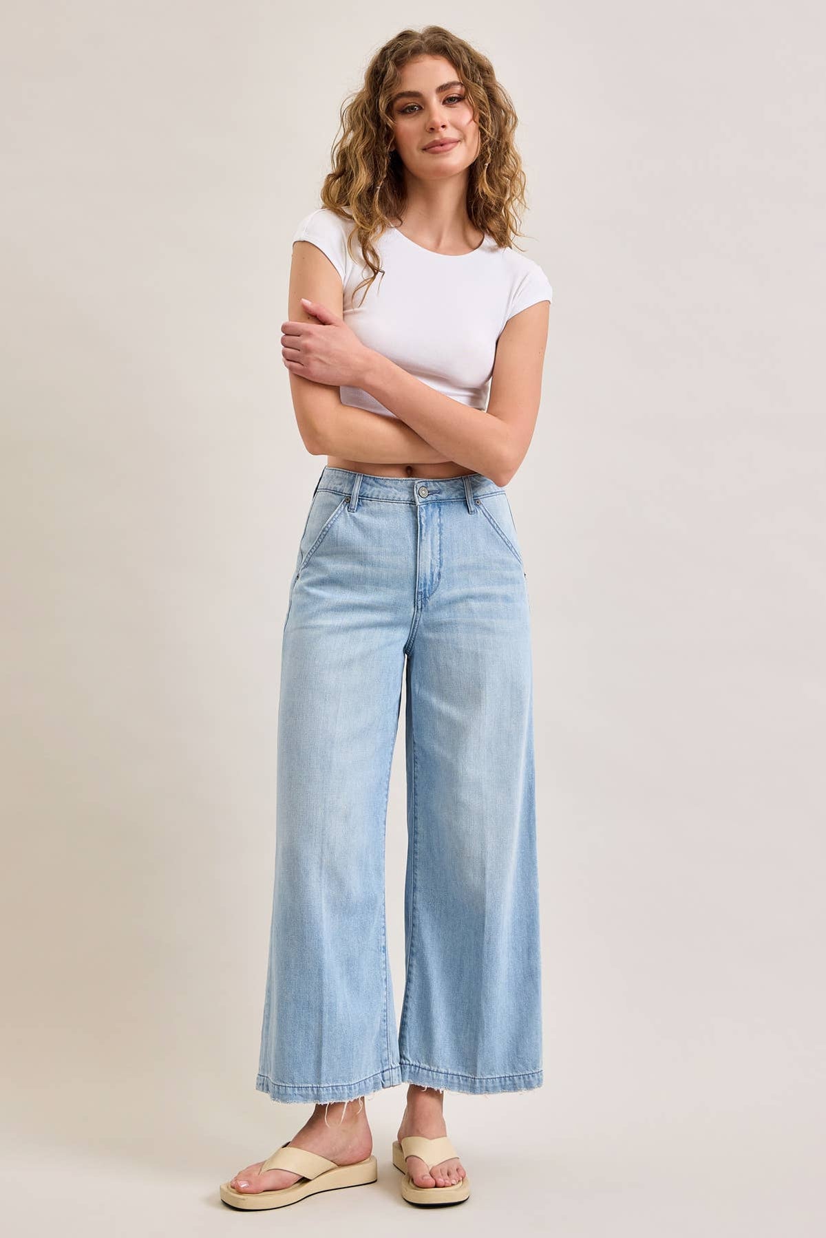 CROPPED WIDE LEG TROUSER