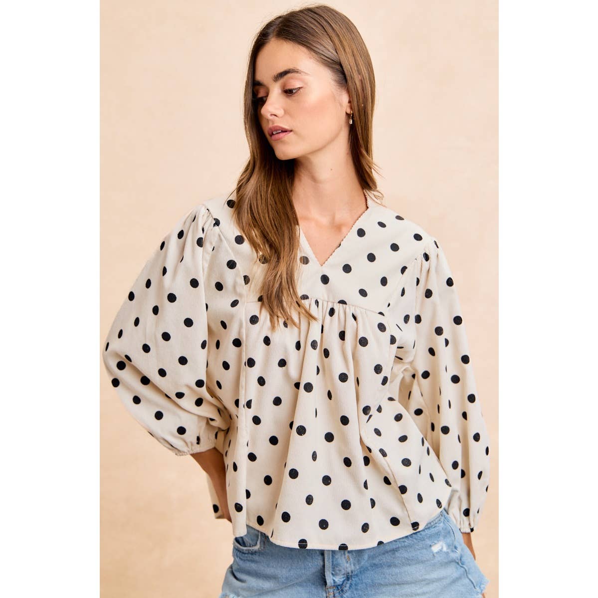 POLKA DOT CORDUROY QUARTER SLEEVES V NECK TOP