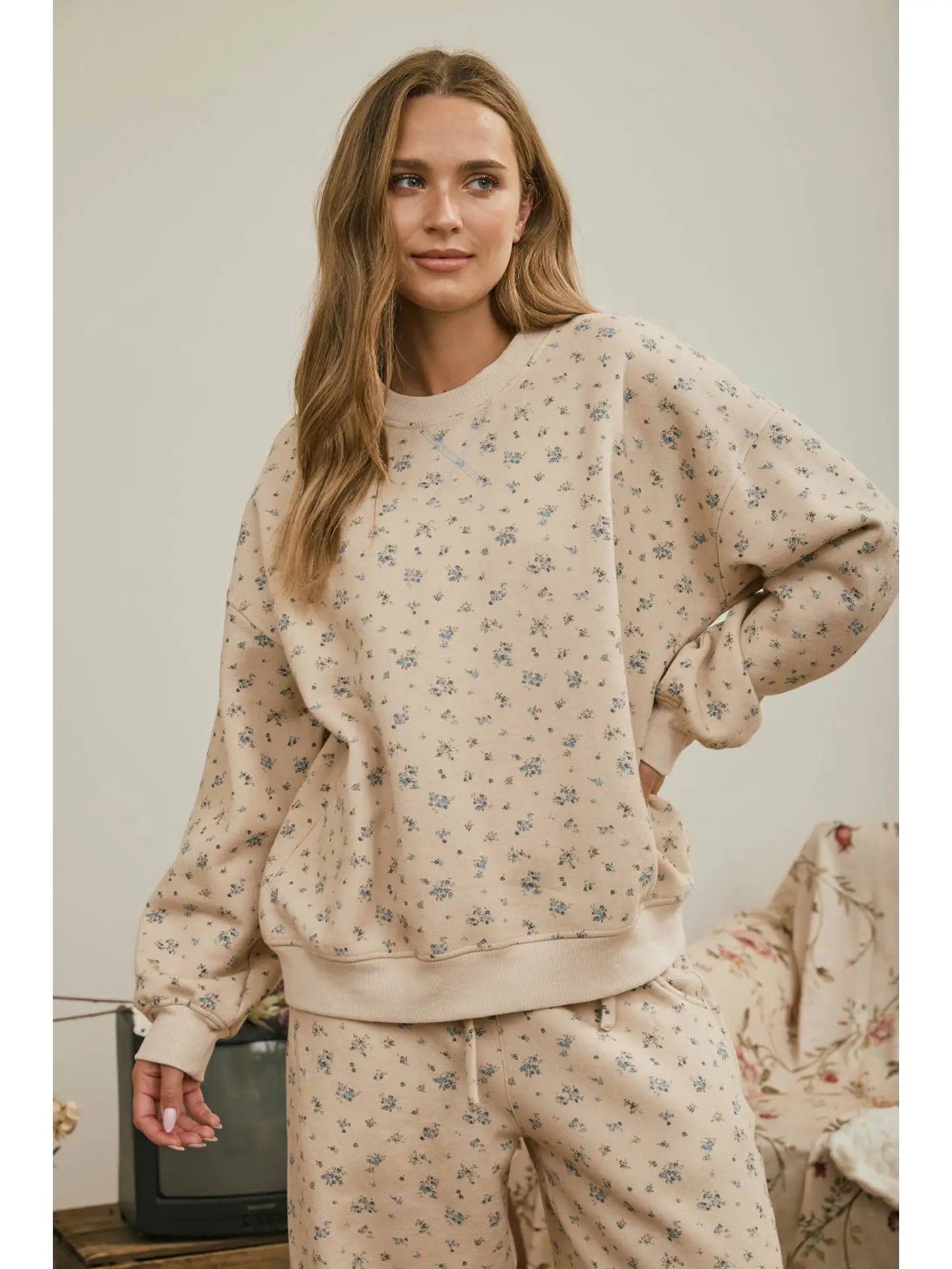 DITSY FLORAL BOXY CREWNECK SWEATER