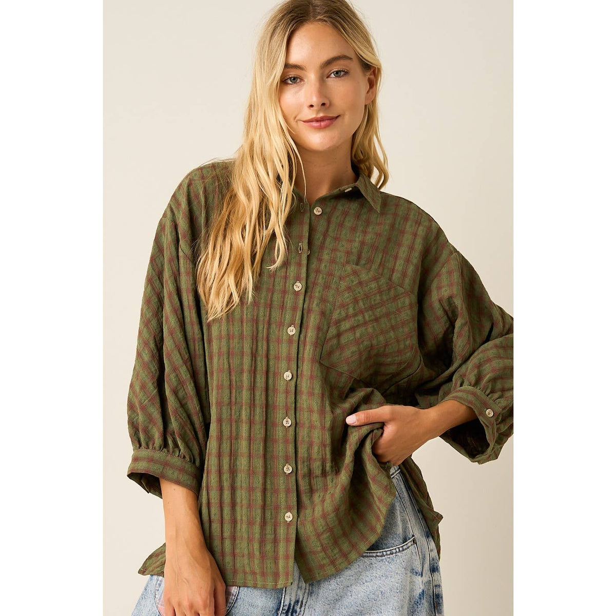 PLAID OVERSIZED BUTTON DOWN SHIRT
