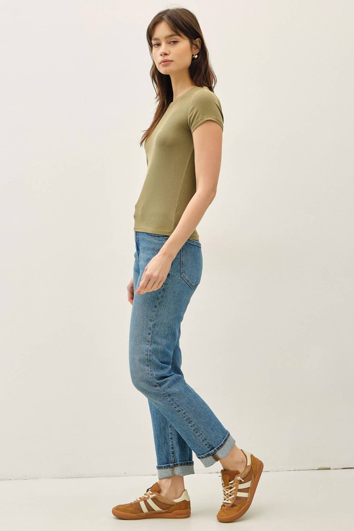 GARMENT DYE RIBBED CREW NECK TOP